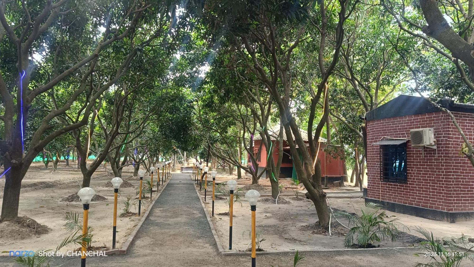 Hotel Modhubon Agro Tourism Bolpur Exterior foto